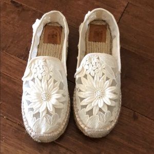 Tory Burch Darian Lace Floral Espadrille